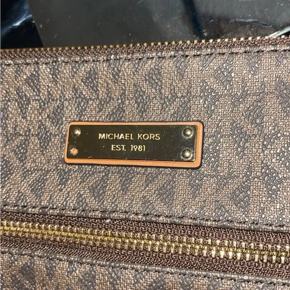 MICHAEL KORS Women’s Handbag Crossbody Logo Bag Brown Acorn AUTHENTIC - Picture 15 of 15